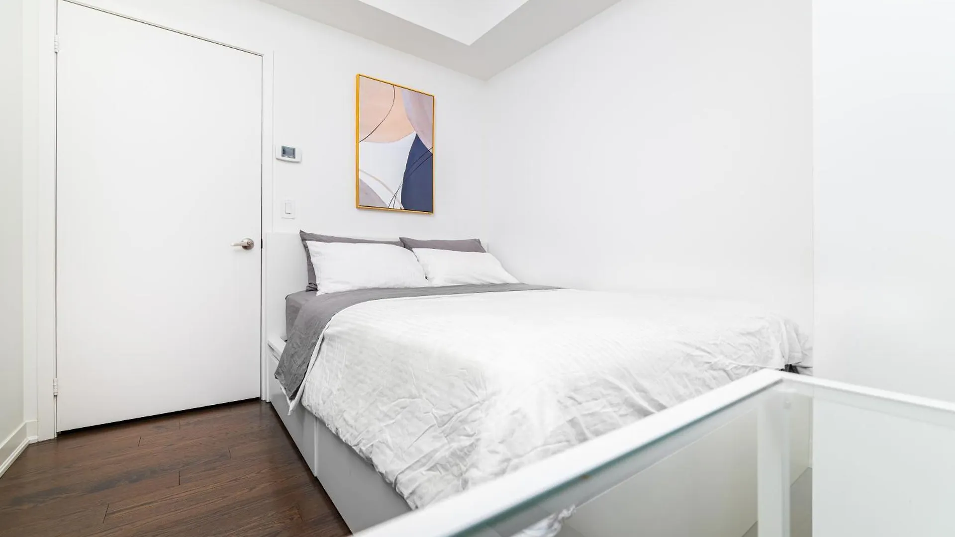 Apartment Presidential Suite Heart Of Downtown With Stunning View Toronto